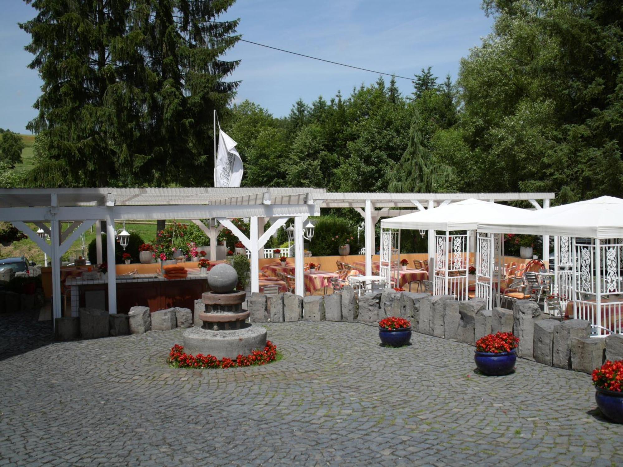 Studentenmuehle Hotel - Restaurant Nomborn Exterior photo